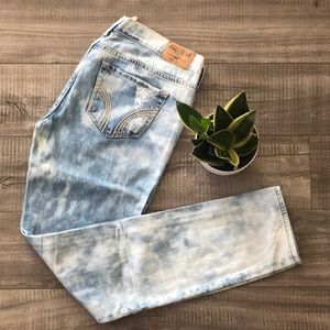 HOLLISTER Distressed/Acid wash jeans